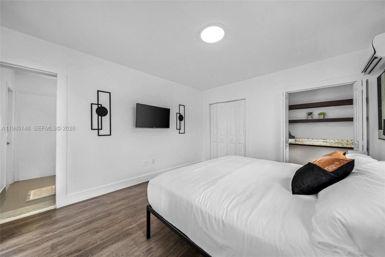 8420 Pasadena Blvd , Pembroke Pines, FL 33024 Photo