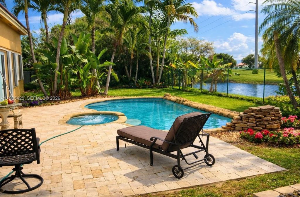 1958 SE 23rd Ct, Homestead, FL 33035 Photo