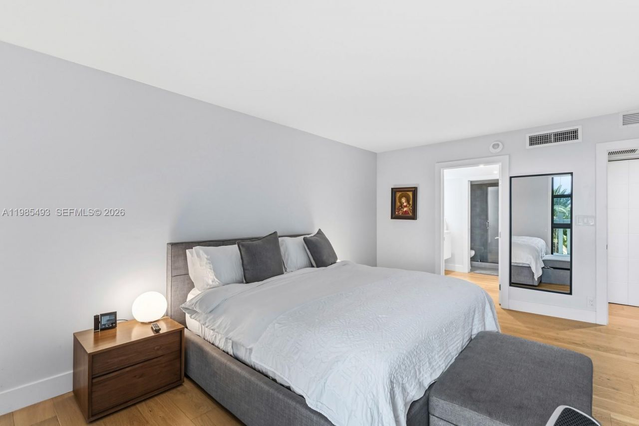 1111 Crandon Blvd , Unit A405, Key Biscayne, FL 33149 Photo