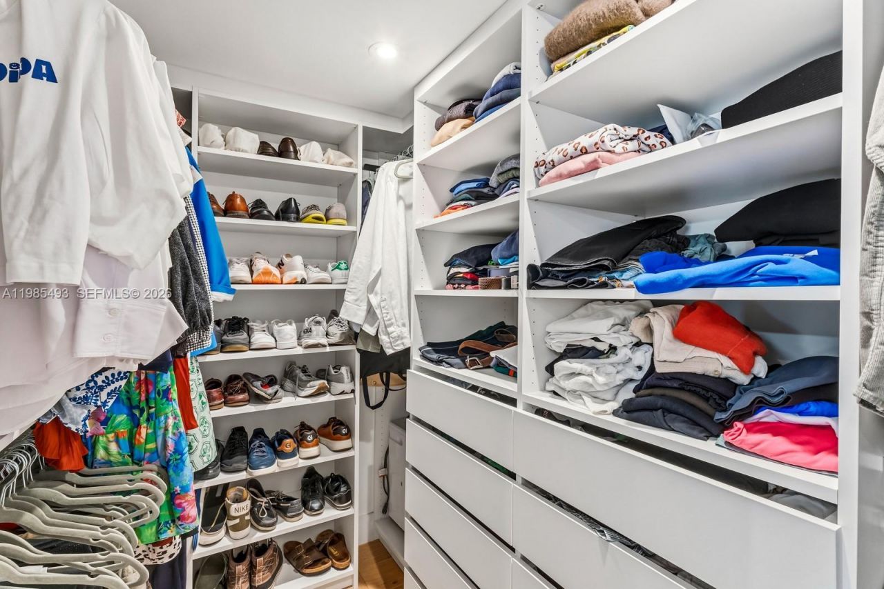 1111 Crandon Blvd , Unit A405, Key Biscayne, FL 33149 Photo