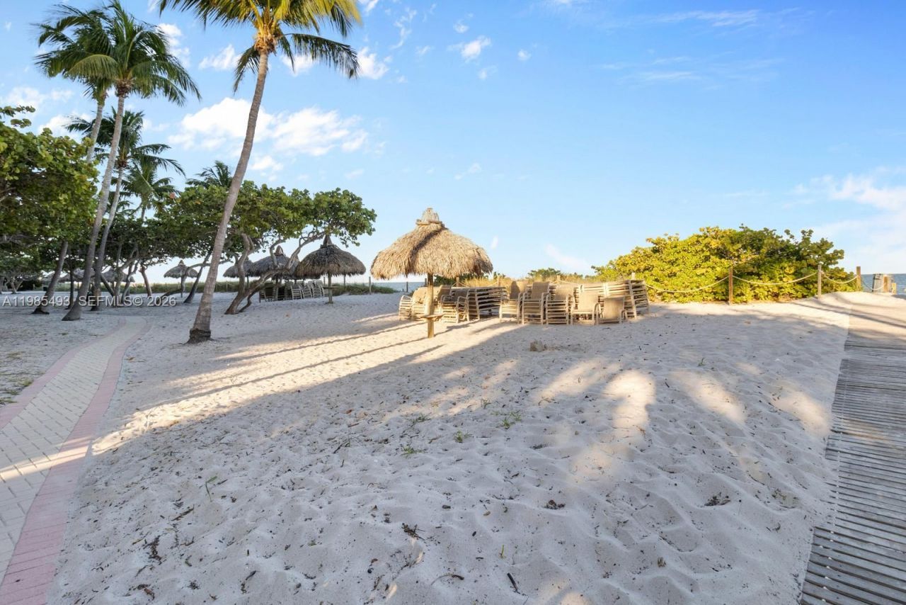 1111 Crandon Blvd , Unit A405, Key Biscayne, FL 33149 Photo