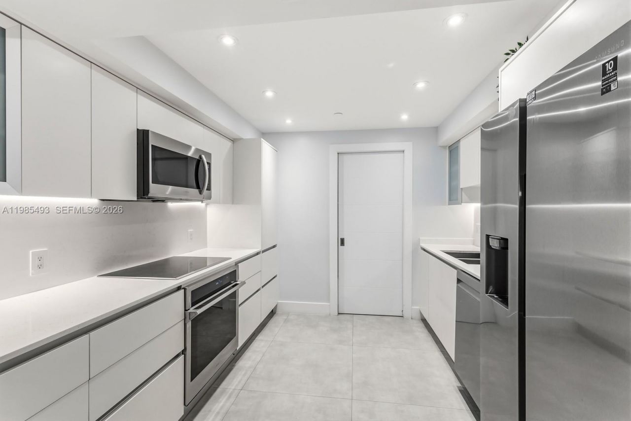 1111 Crandon Blvd , Unit A405, Key Biscayne, FL 33149 Photo