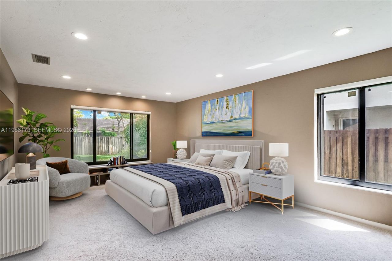 2011 NE 211th Ter , Miami, FL 33179 Photo