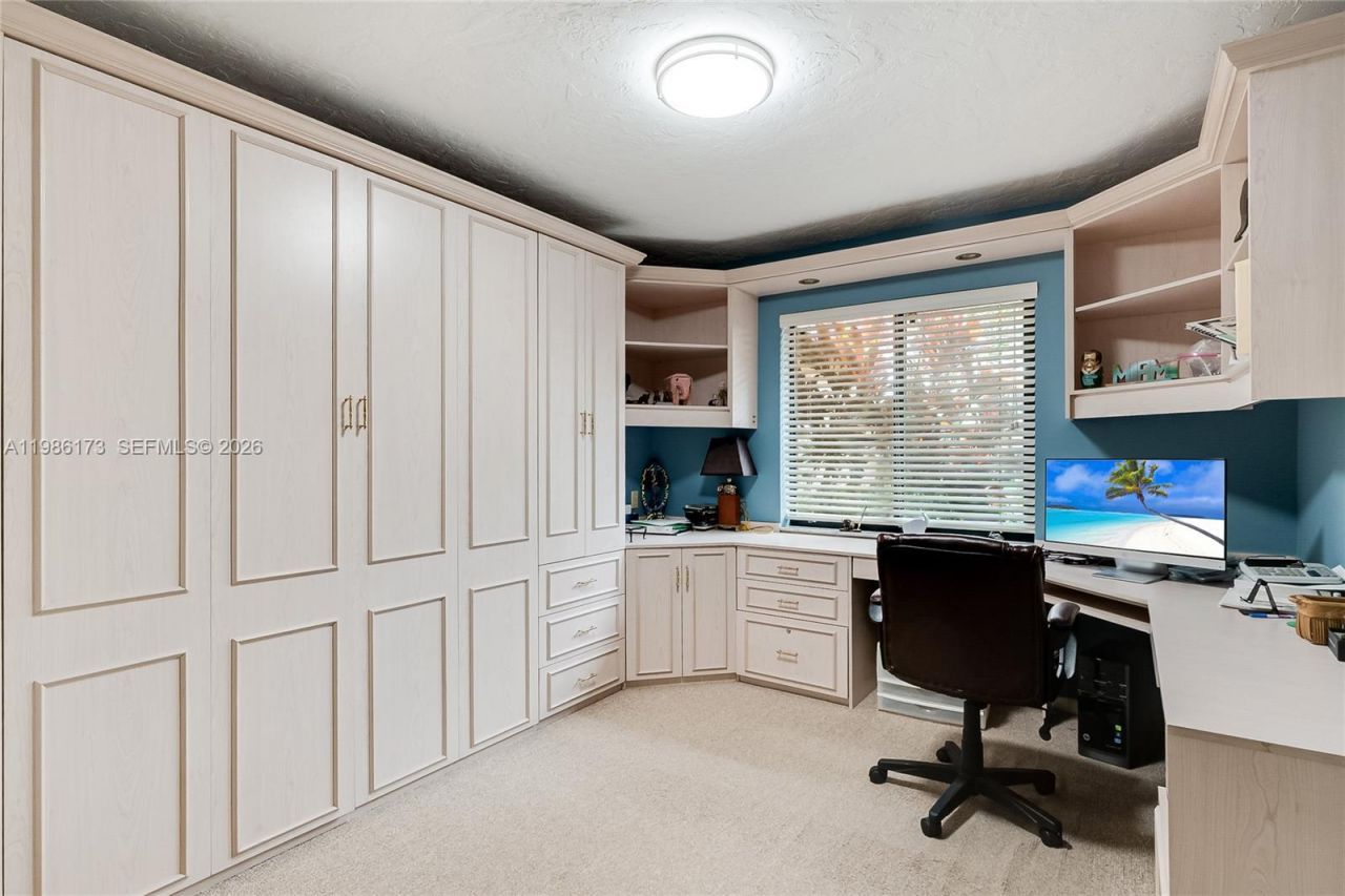 2011 NE 211th Ter , Miami, FL 33179 Photo