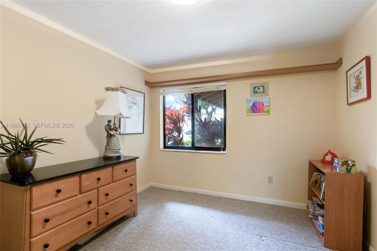 2011 NE 211th Ter, Miami, FL 33179 Photo