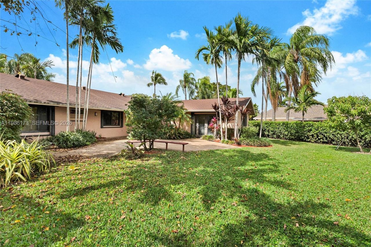 2011 NE 211th Ter, Miami, FL 33179 Photo