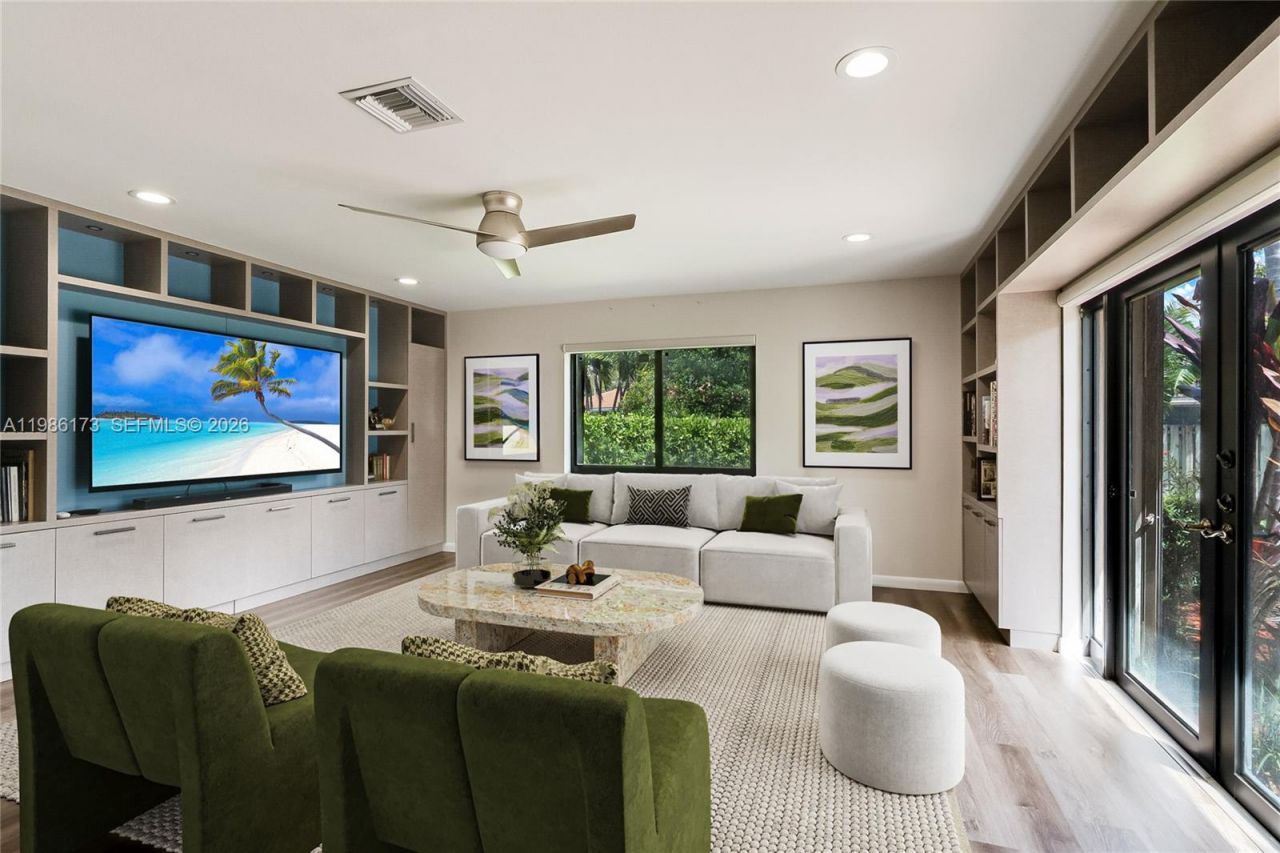 2011 NE 211th Ter , Miami, FL 33179 Photo