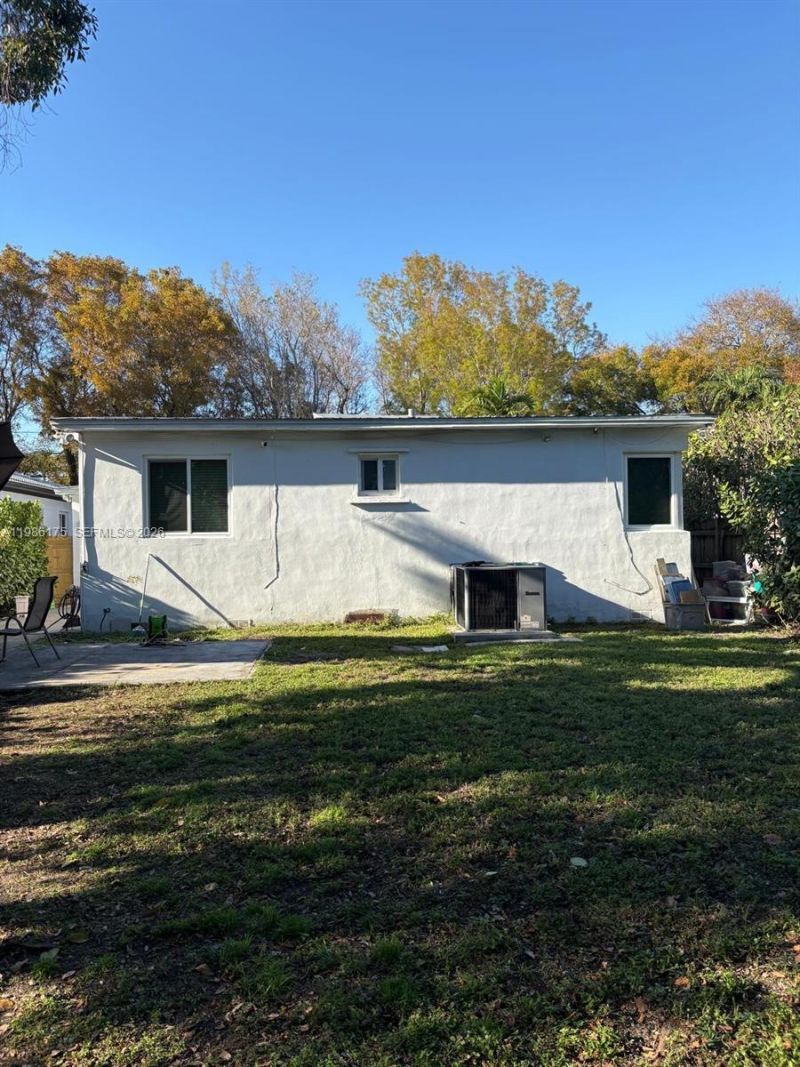 1758 SW 18th St, Miami, FL 33145 Photo