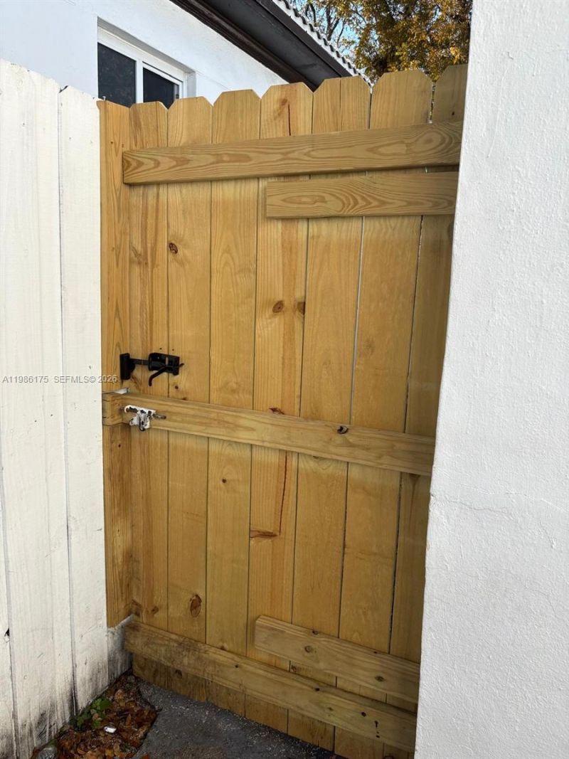 1758 SW 18th St, Miami, FL 33145 Photo