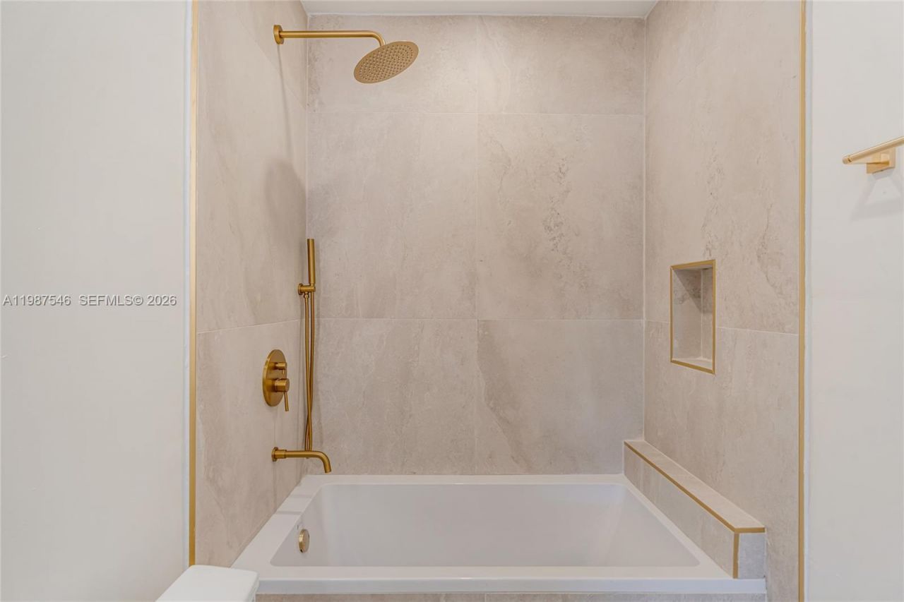 1017 NW 47th St , Miami, FL 33127 Photo