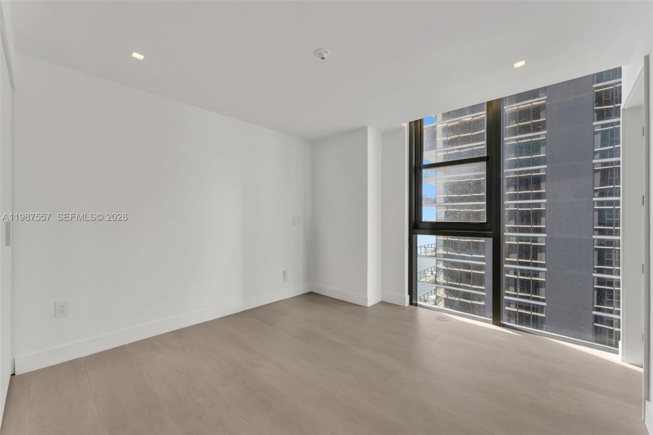 700 NE 24th St , Unit 1207, Miami, FL 33137 Photo