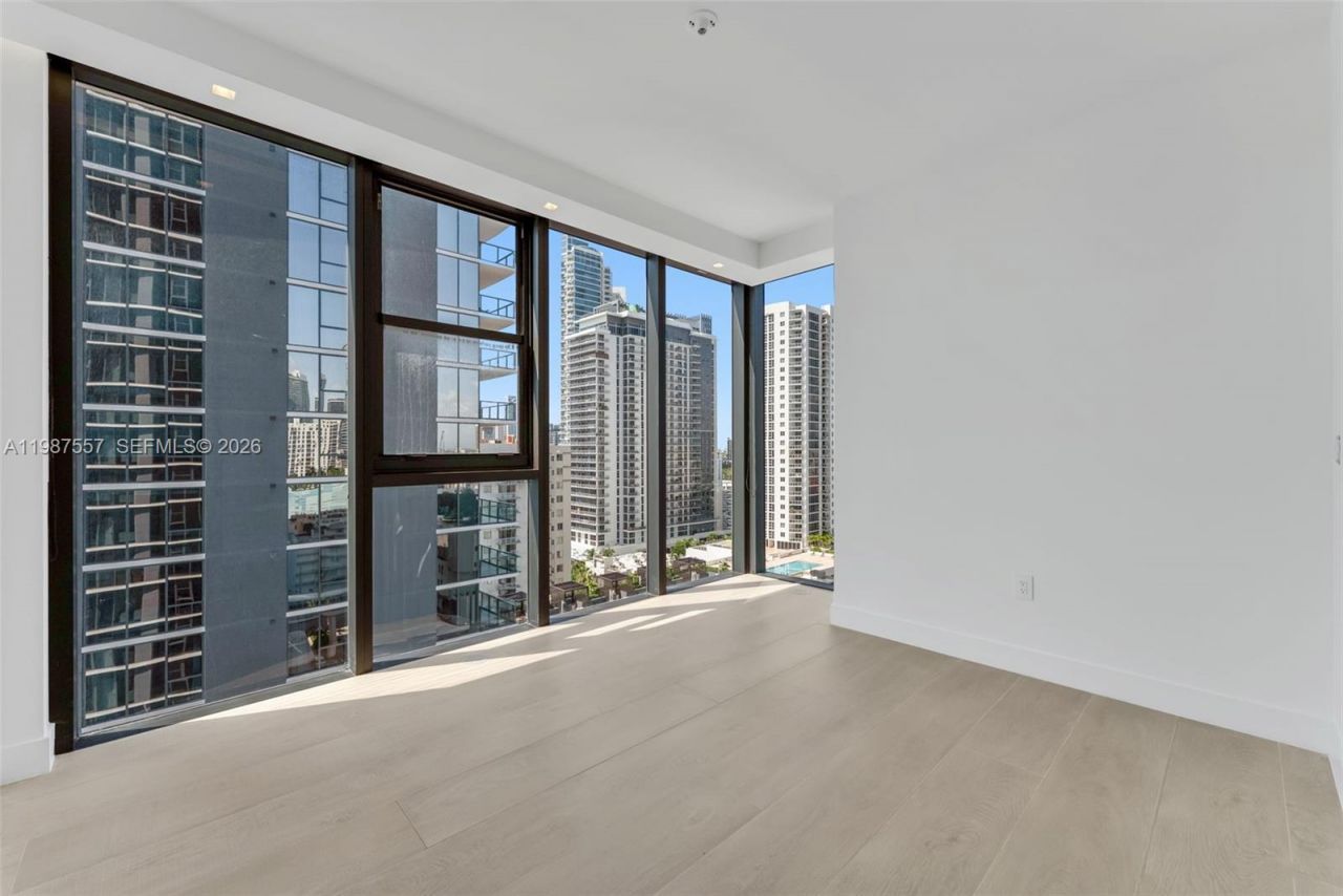 700 NE 24th St , Unit 1207, Miami, FL 33137 Photo