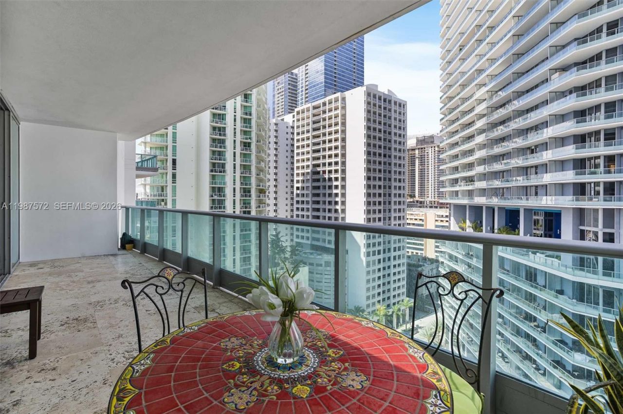 1331 Brickell Bay Dr , Unit 1606, Miami, FL 33131 Photo