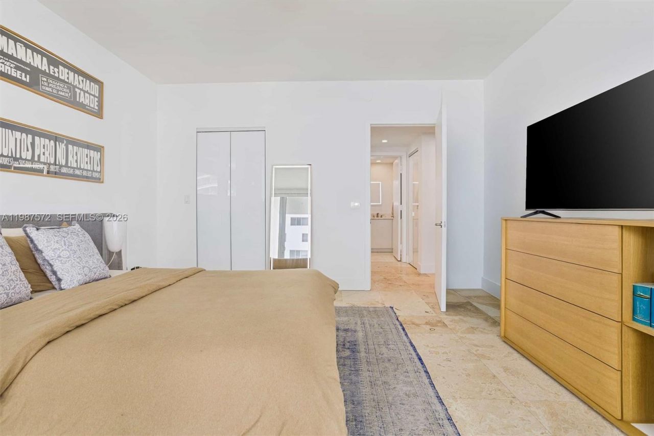 1331 Brickell Bay Dr , Unit 1606, Miami, FL 33131 Photo