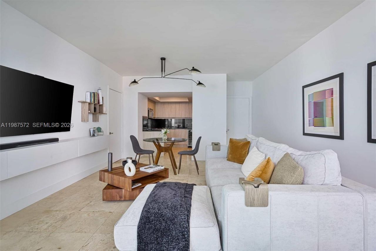 1331 Brickell Bay Dr , Unit 1606, Miami, FL 33131 Photo