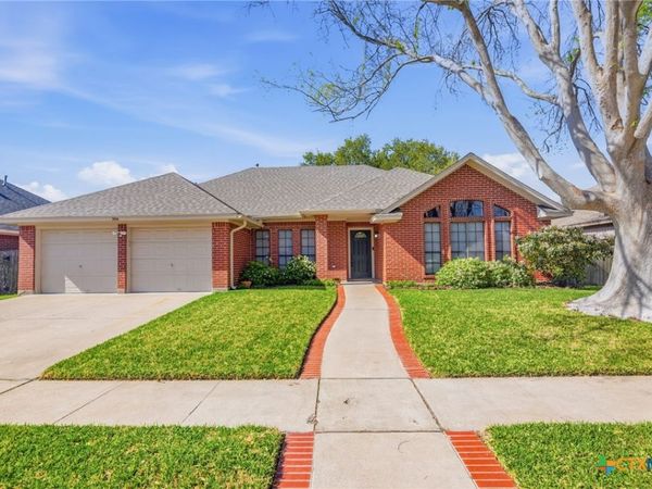 306 Cherrystone Circle , Victoria, TX 77904