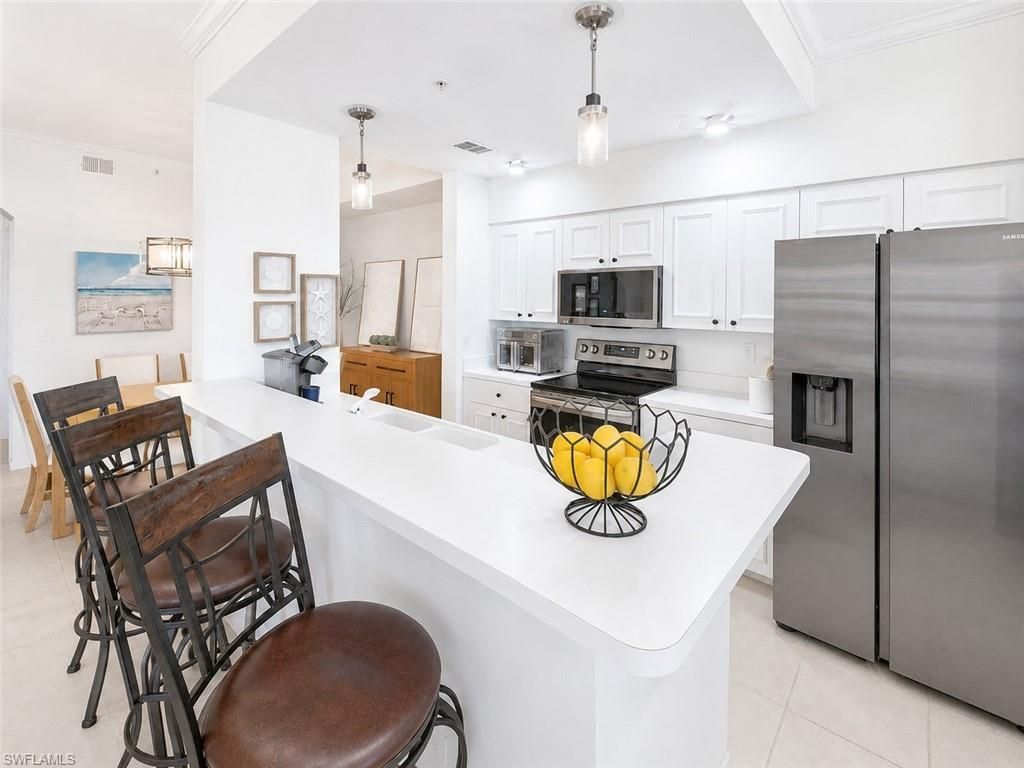 8555 Naples Heritage Dr, Unit 237, Naples, FL 34112 Photo