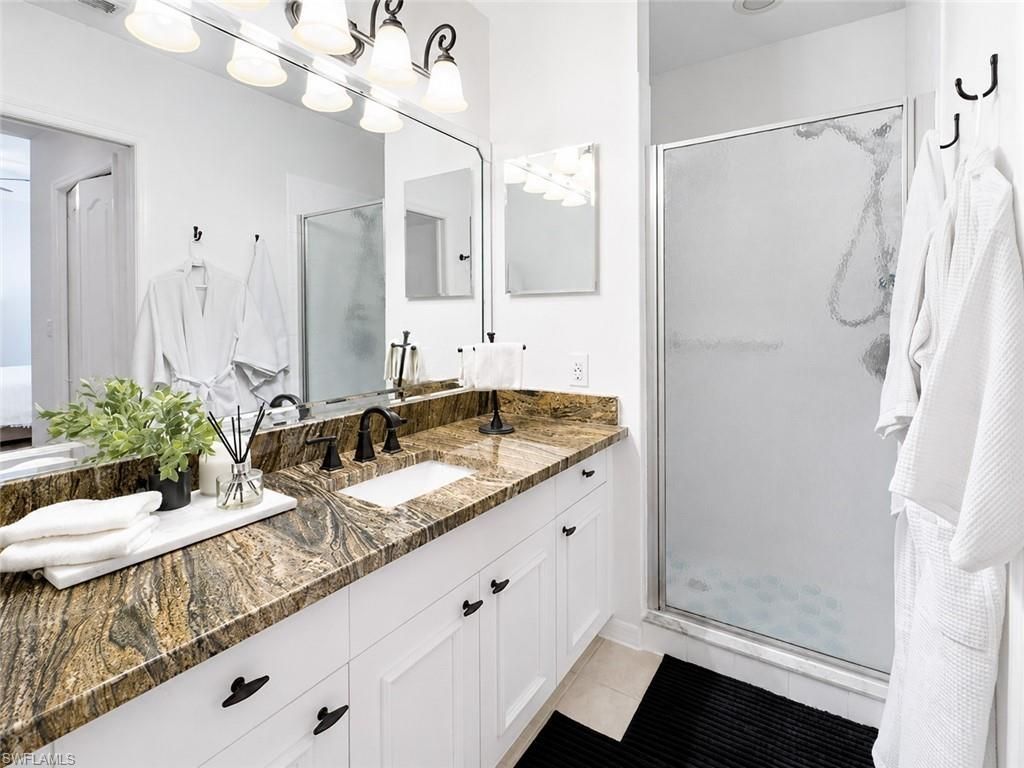8555 Naples Heritage Dr, Unit 237, Naples, FL 34112 Photo