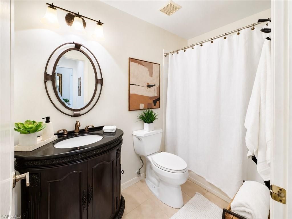 8555 Naples Heritage Dr, Unit 237, Naples, FL 34112 Photo