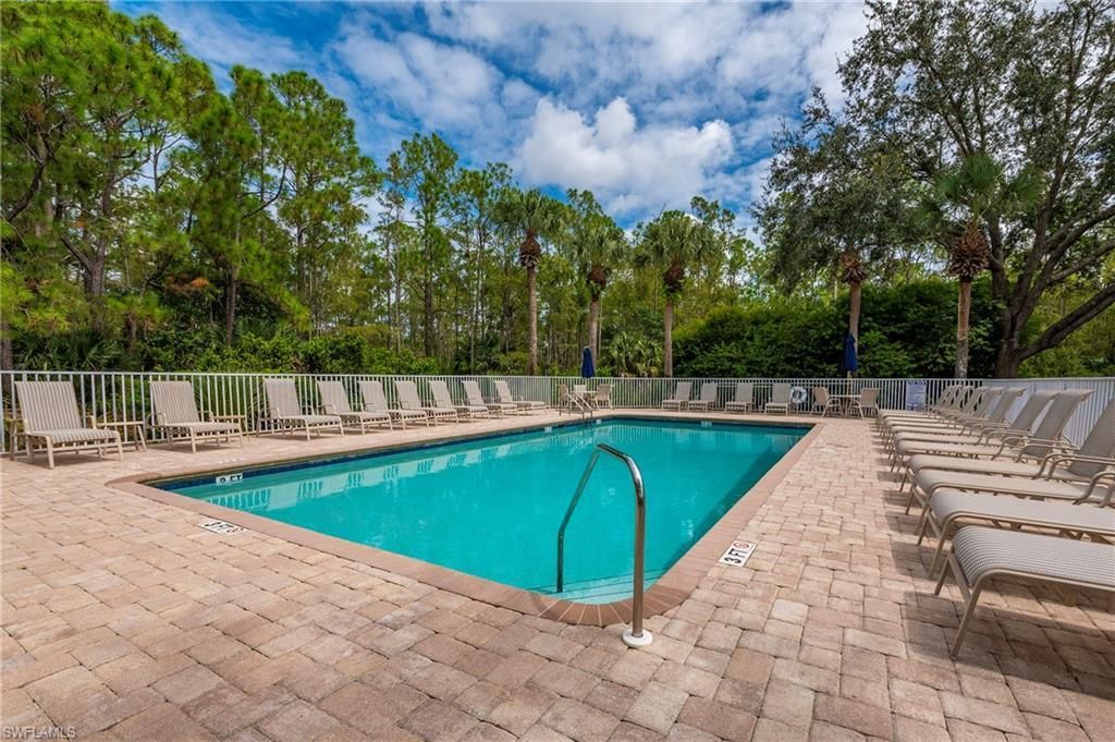 8555 Naples Heritage Dr, Unit 237, Naples, FL 34112 Photo