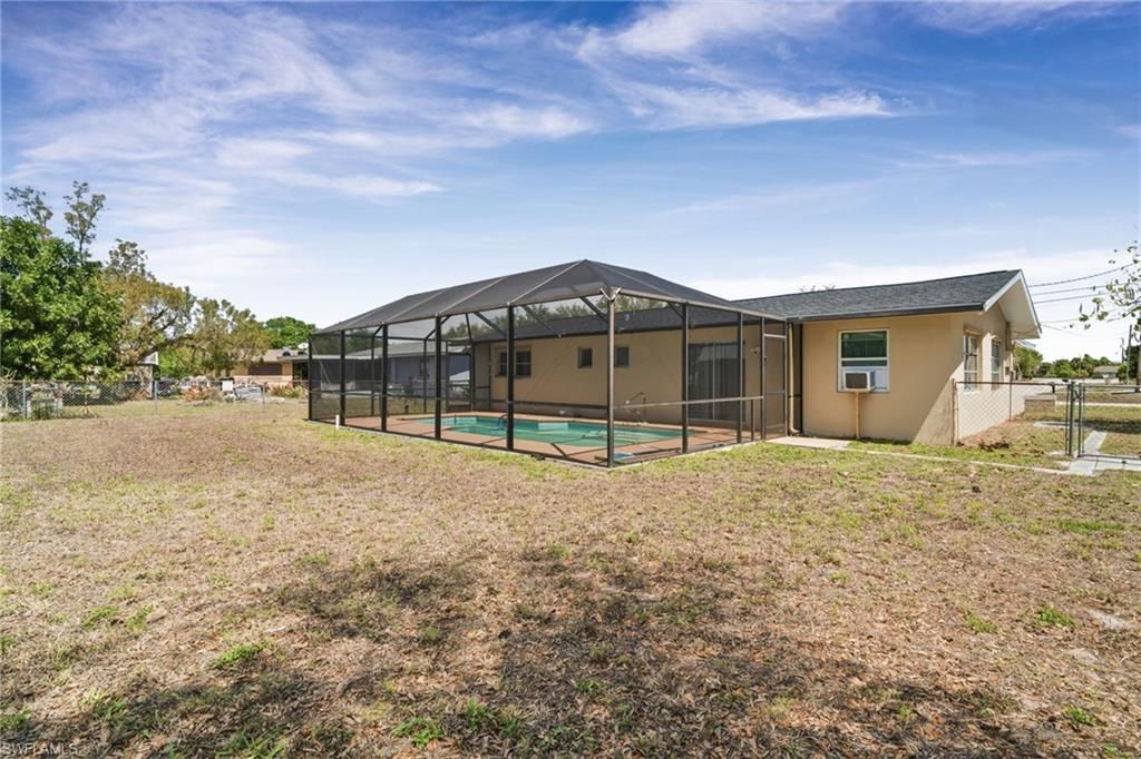 414 NE 15th Pl , Cape Coral, FL 33909 Photo