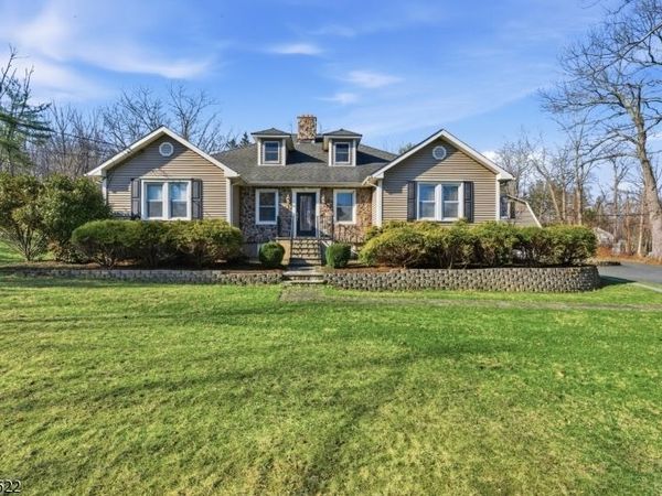 1 Old Mill Rd, Chester, NJ 07930