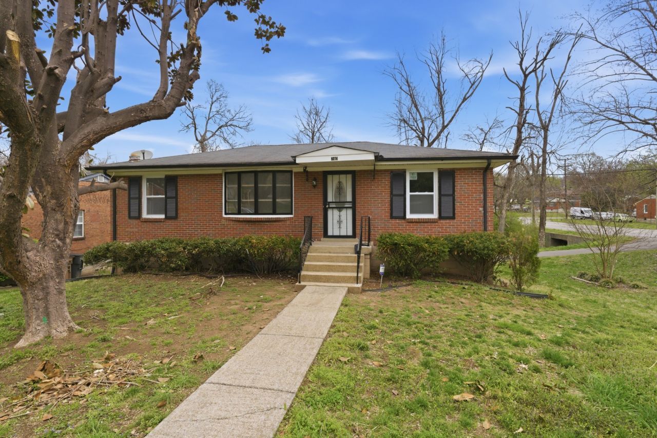 730 Patricia Dr, Nashville, TN 37217 Main Photo