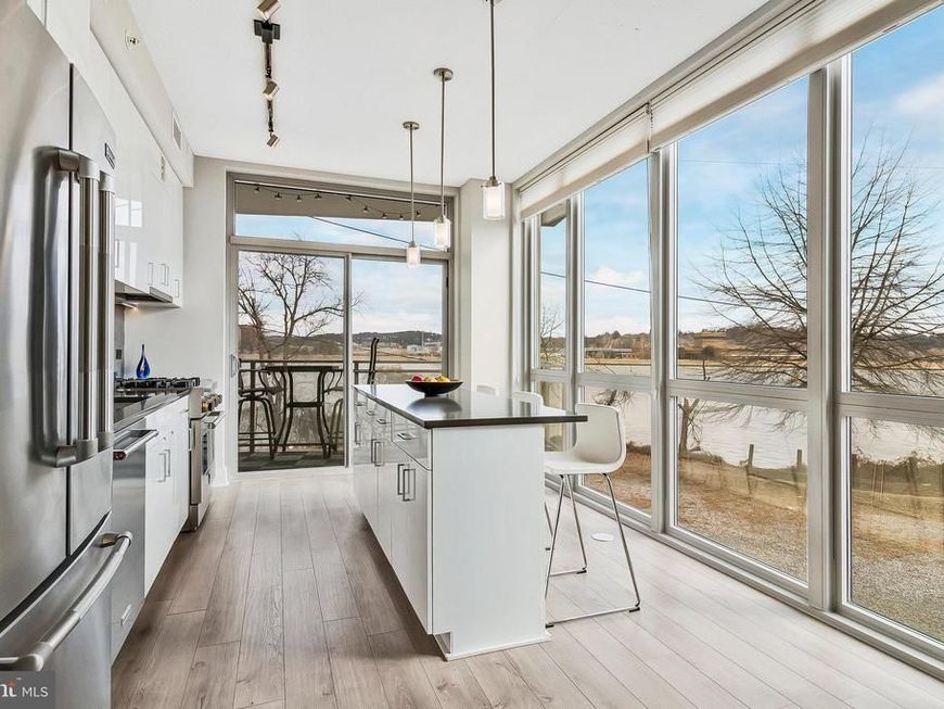 88 V Street Sw, Unit 201, Washington, DC 20024 Main Photo