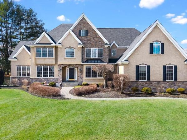 200 FULLING DRIVE , CHADDS FORD, PA 19317
