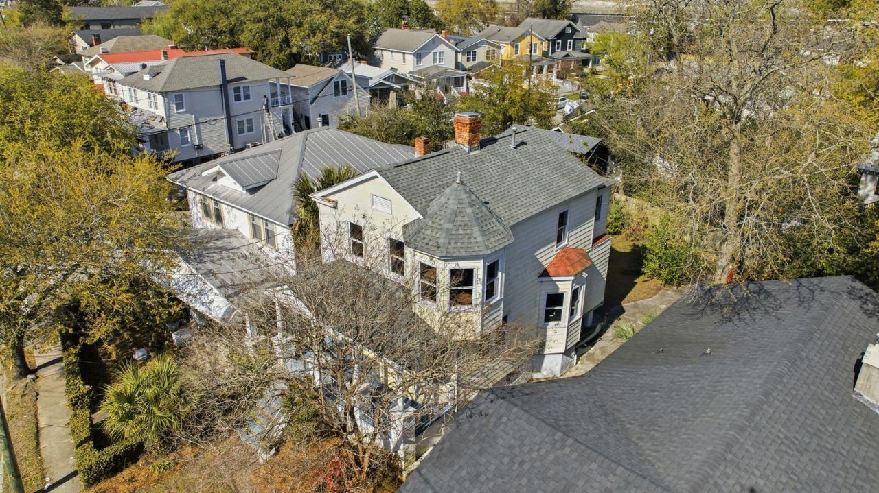 1130 King Street Photo 29