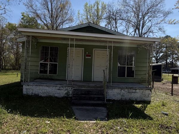 1224 Simmons St., Laurel, MS 39440