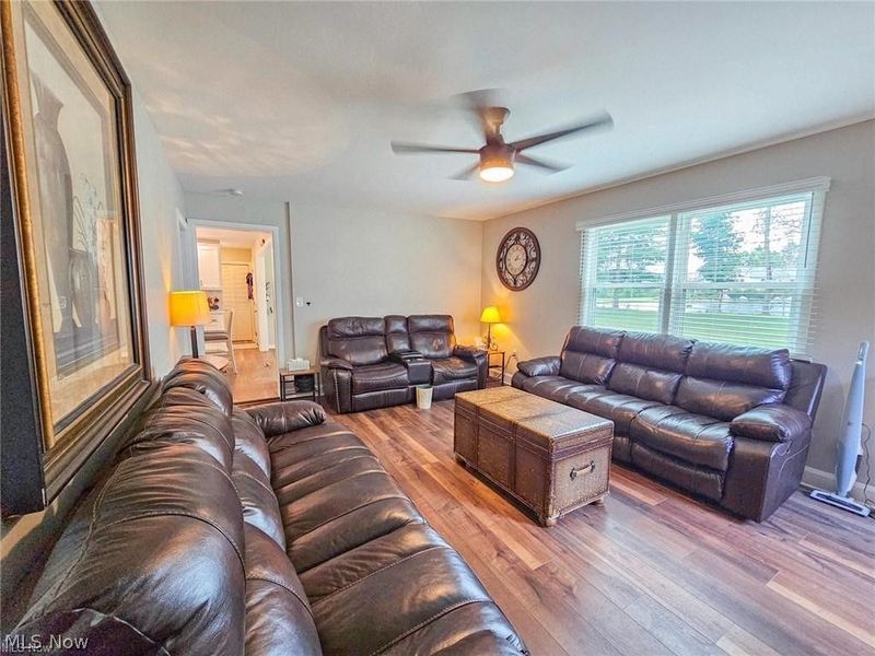 523 Janet Drive, Canfield, OH 44406 Photo 2