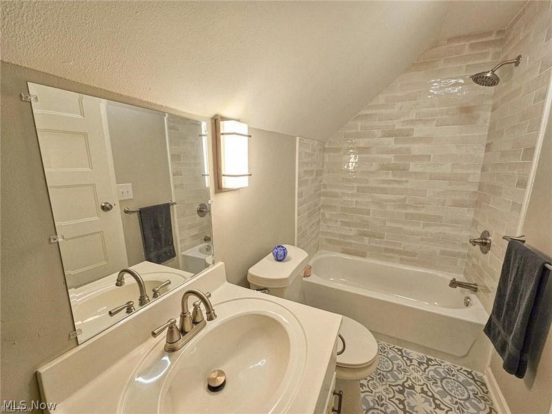 523 Janet Drive, Canfield, OH 44406 Photo 20