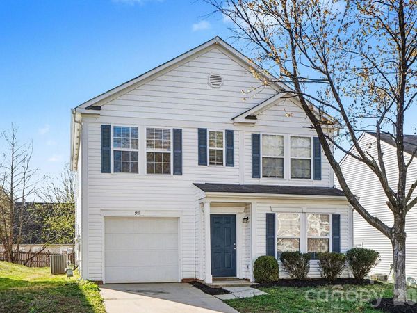 911 Swearngan Ridge Court, Charlotte, NC 28216