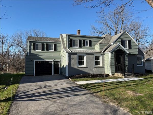 243 Lehn Springs Drive, Buffalo, NY 14221