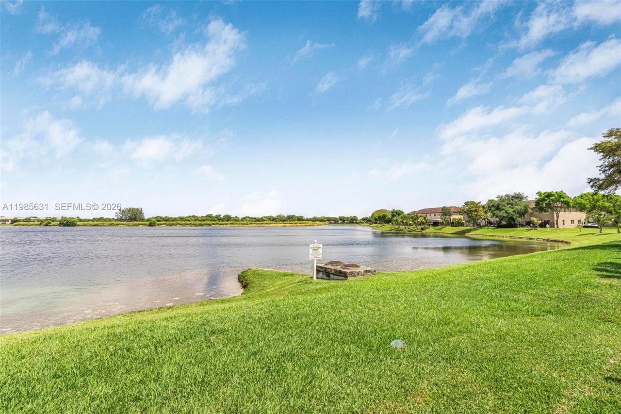22424 SW 89th Path, Cutler Bay, FL 33190 Photo