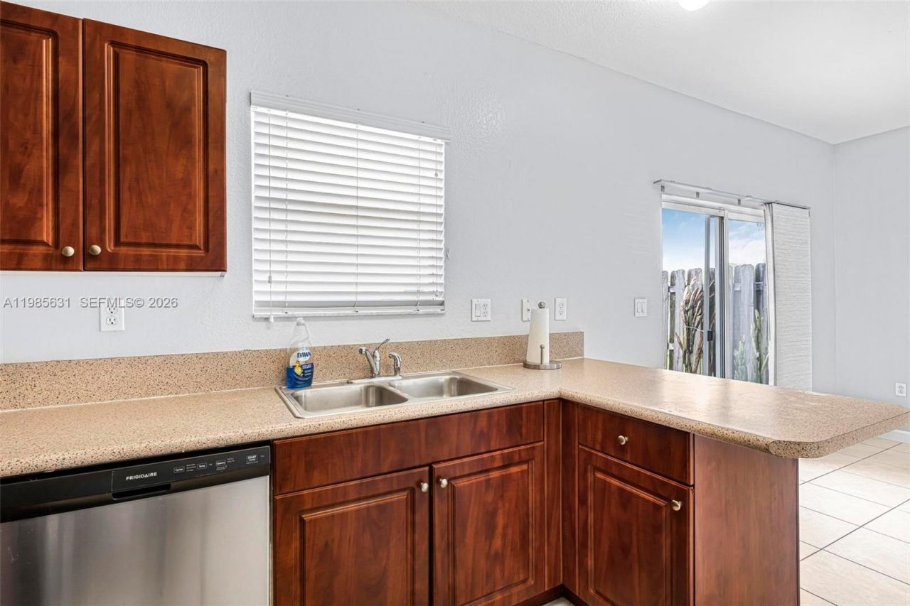 22424 SW 89th Path , Cutler Bay, FL 33190 Photo