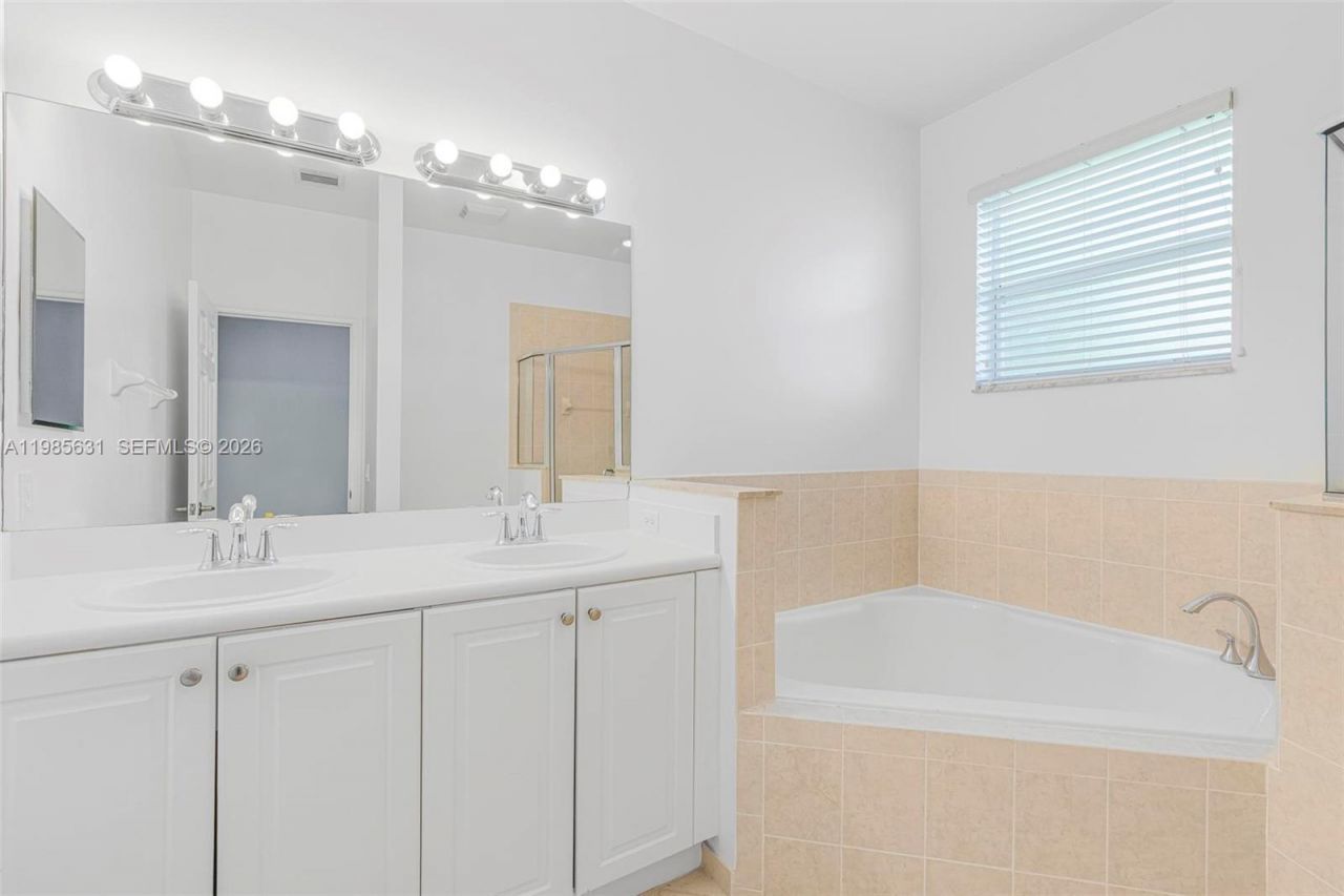 22424 SW 89th Path , Cutler Bay, FL 33190 Photo