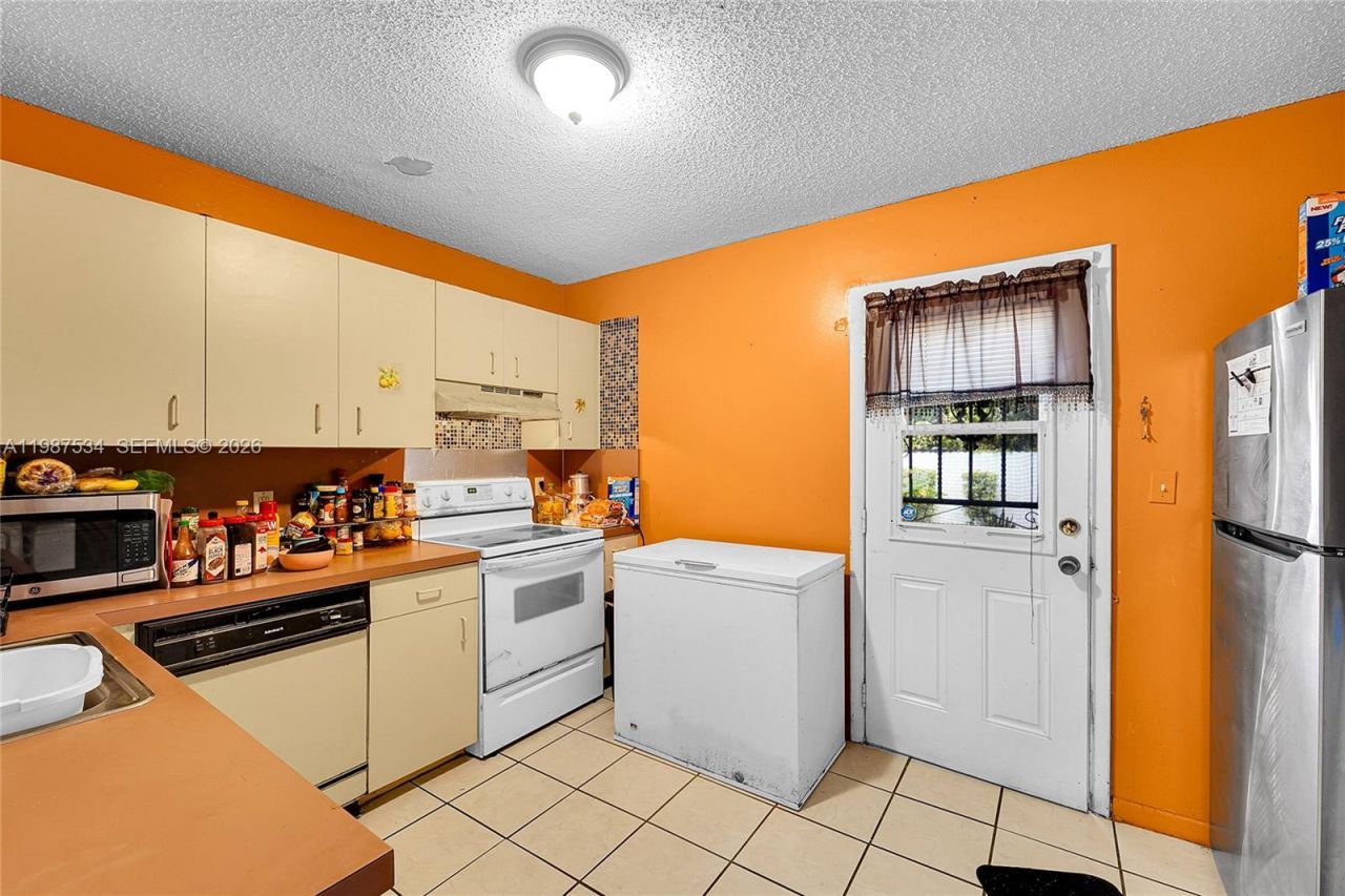 3115 NW 65th St , Miami, FL 33147 Photo