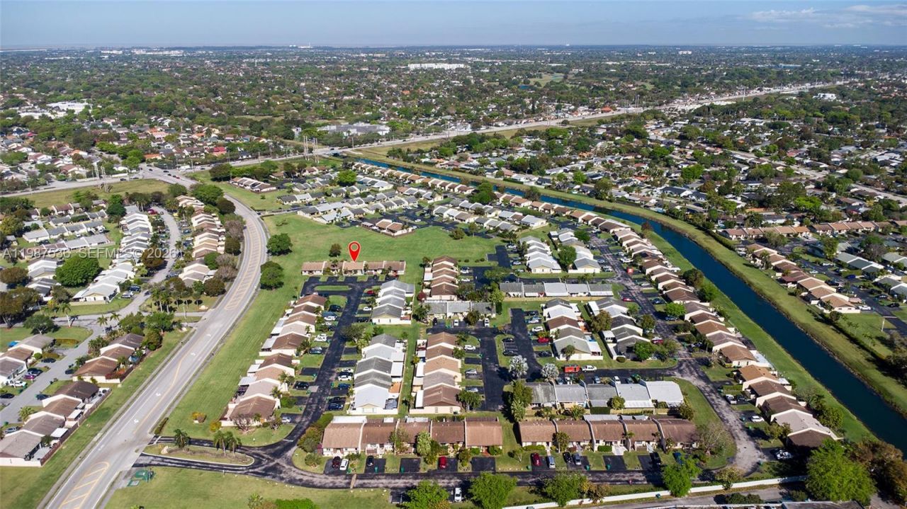 12324 SW 111th S Canal St Rd , Miami, FL 33186 Photo