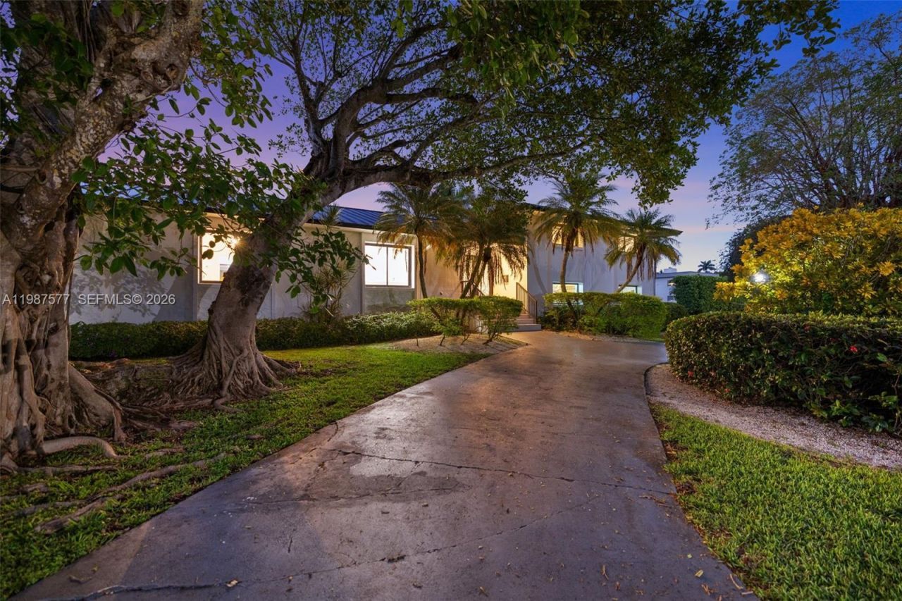 14615 SW 77th Ct , Palmetto Bay, FL 33158 Photo