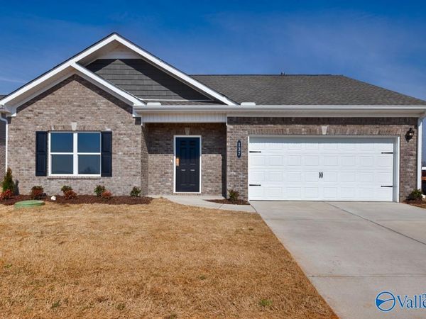 194 Mill Valley Way, New Market, AL 35761