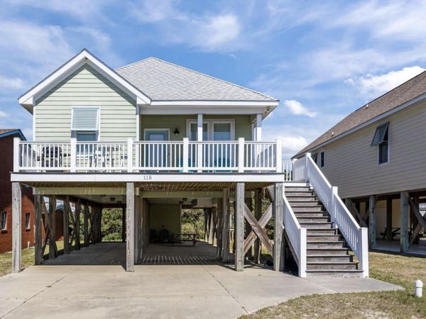 115 E Bogue Boulevard , Atlantic Beach, NC 28512