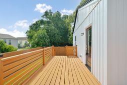 1405 Holt Street photo 4