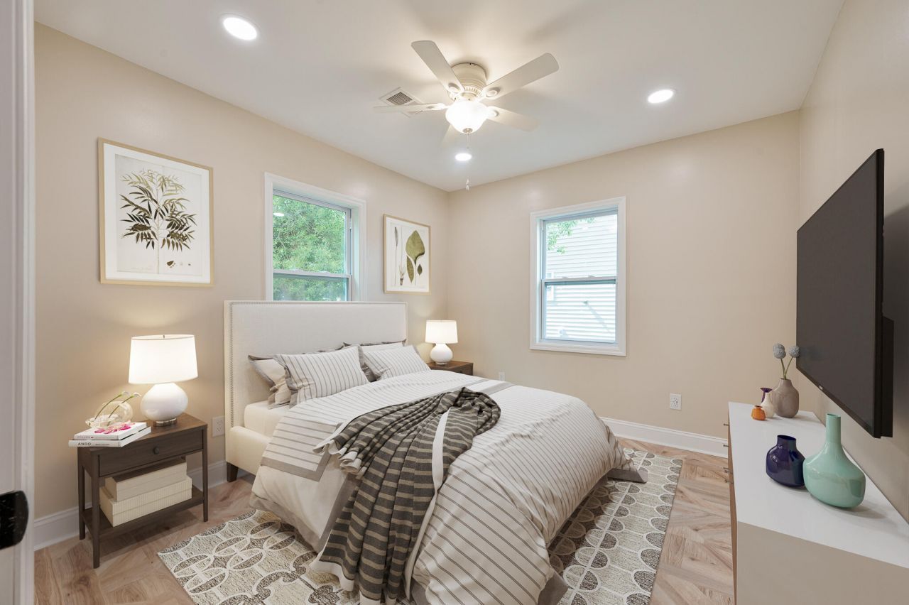 1405 Holt Street Photo 9