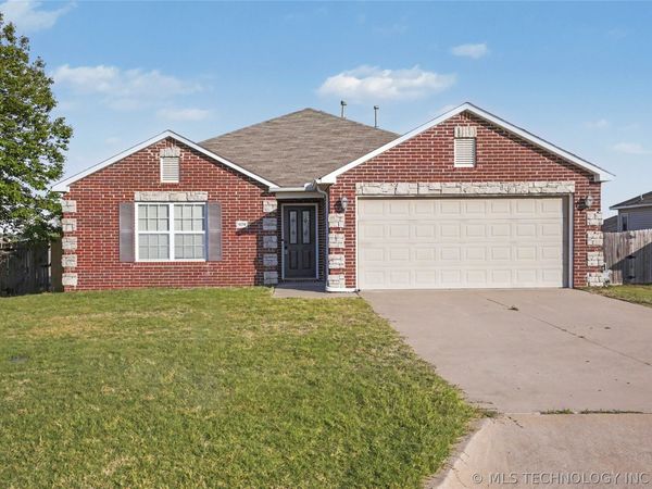 9278 S 254th East Avenue, Broken Arrow, OK 74014
