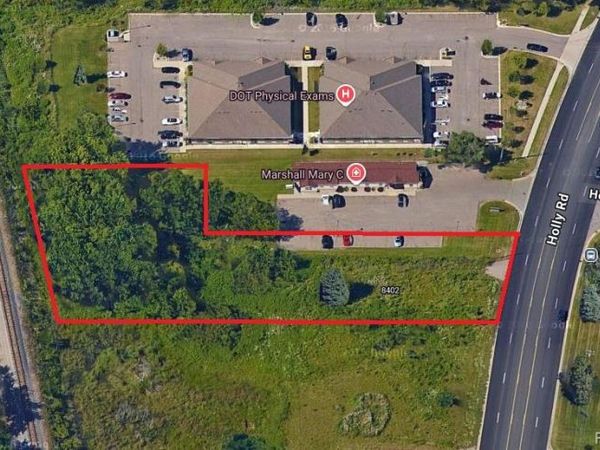 8402 Holly Road, Grand Blanc Twp, MI 48439