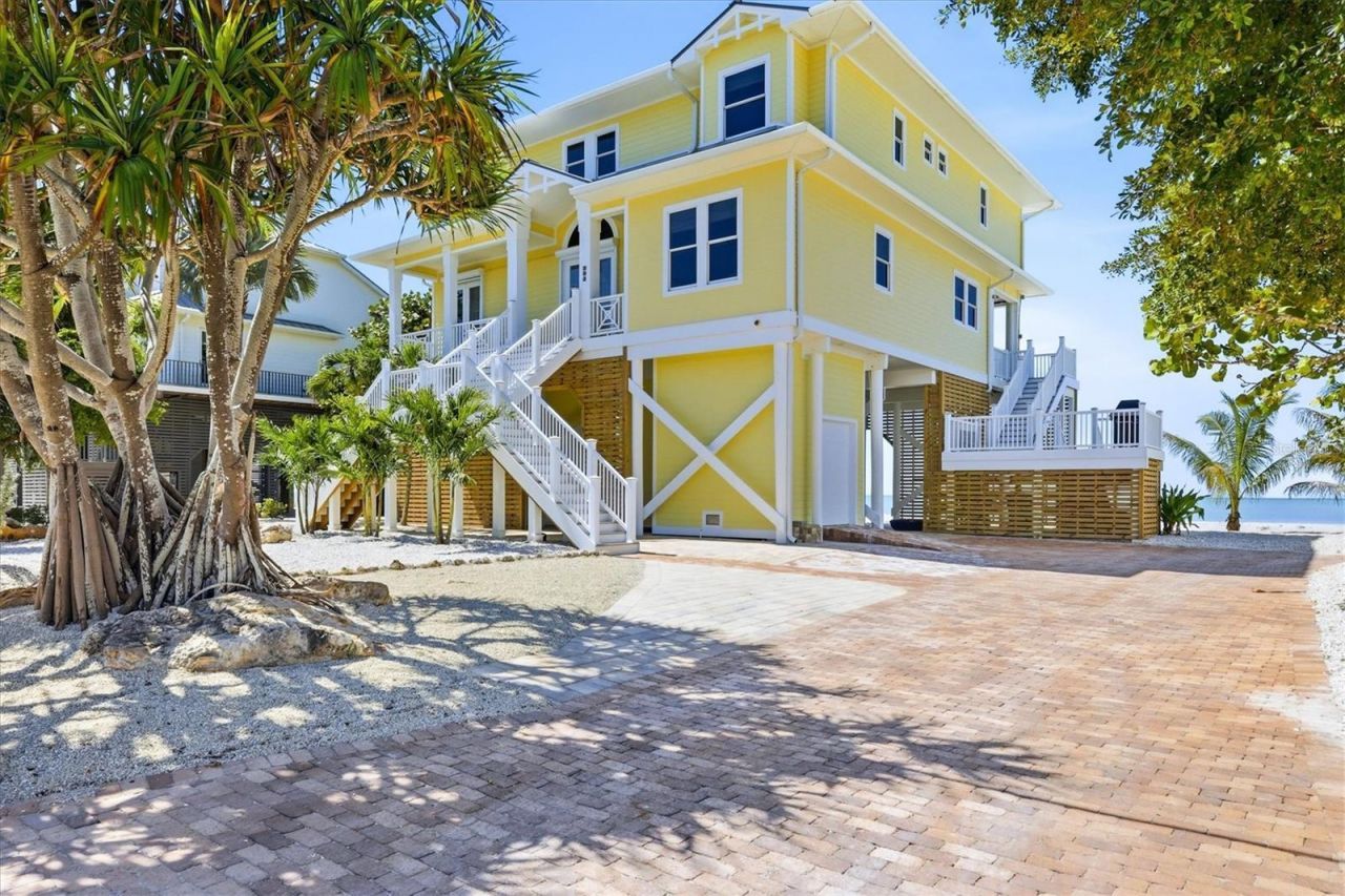 131 S Gulf Boulevard, Placida, FL 33946 Photo