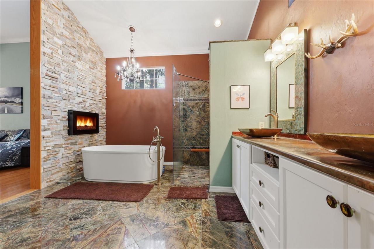 4249 NW 56th Way, Gainesville, FL 32606 Photo