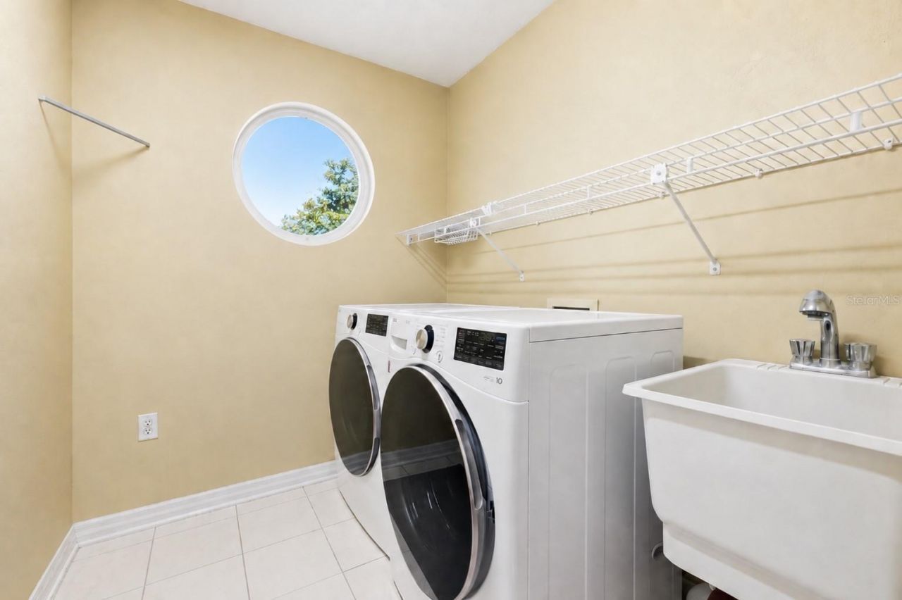 4249 NW 56th Way, Gainesville, FL 32606 Photo